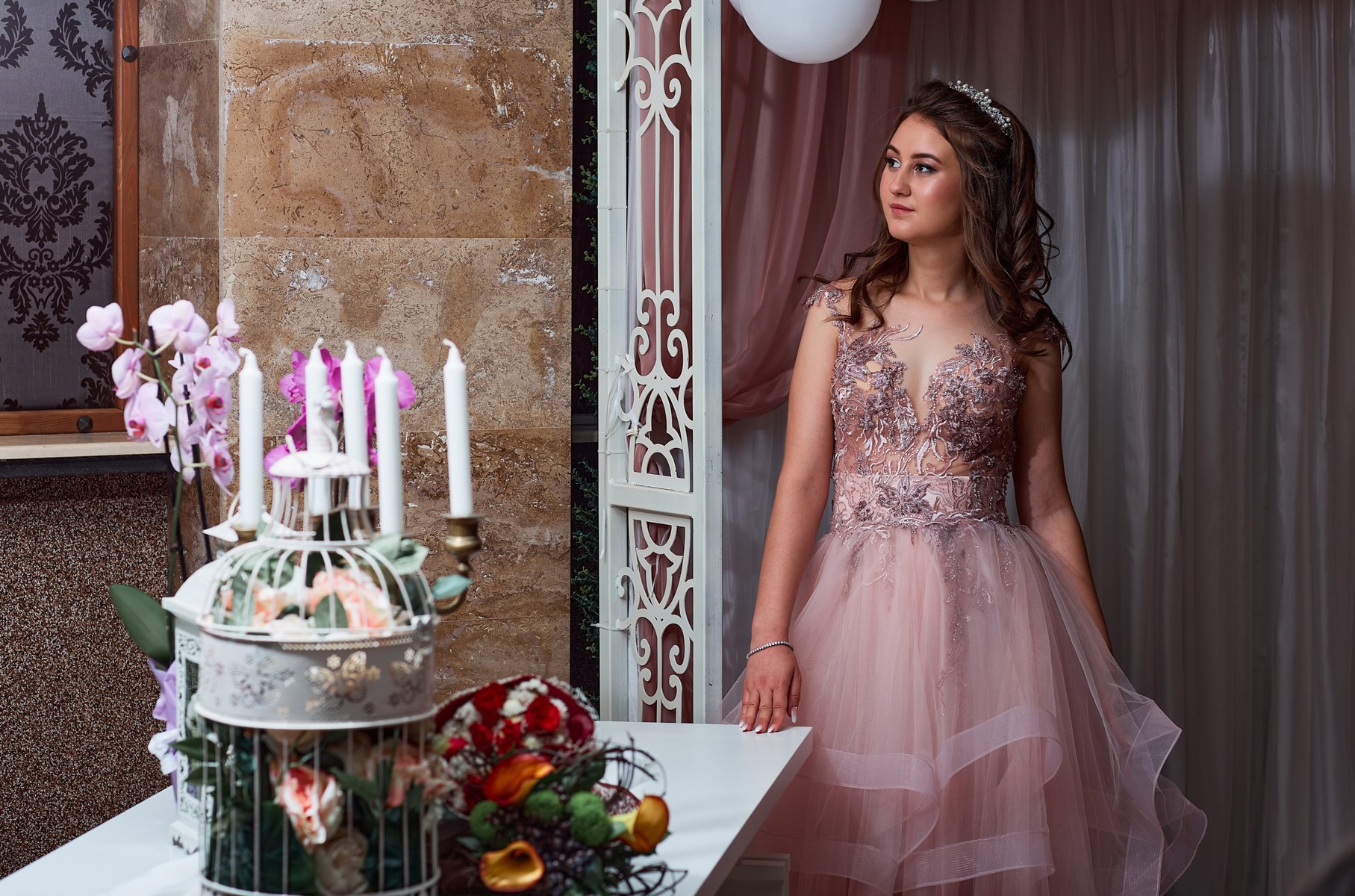 040 Айлис бал